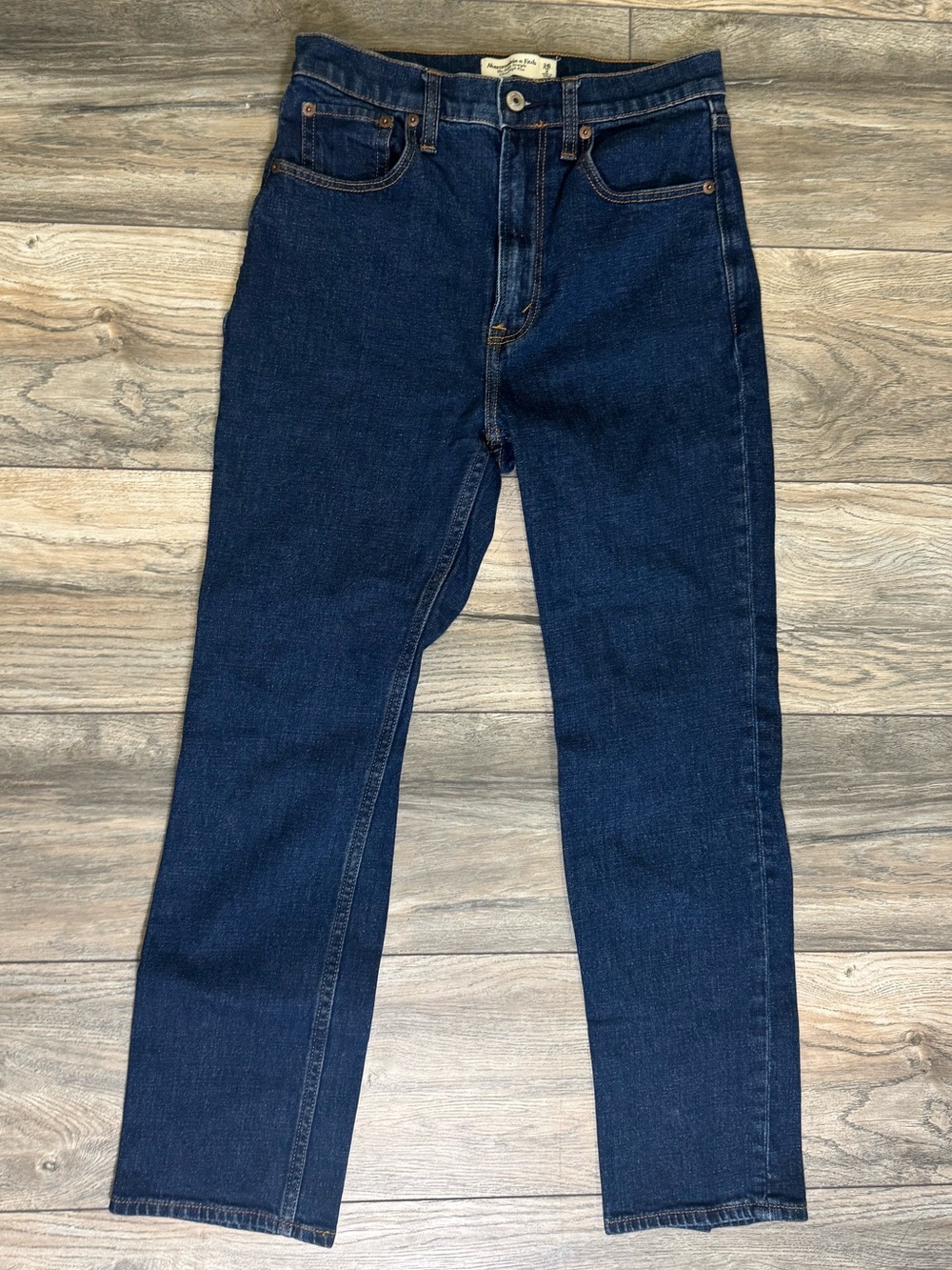 Abercrombie Curve Love ’90s Straight Ultra High Rise Jeans, Size 26